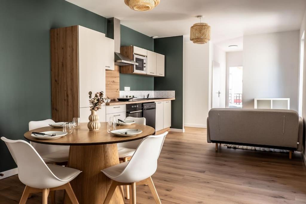 T2 Le Miredames Apartment กัสทร์ ภายนอก รูปภาพ